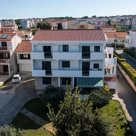 Leisure Apartamento *